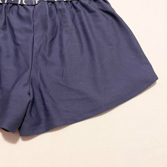 Under Armour Heatgear Loose Womens Shorts Size Medium - Picture 10 of 12